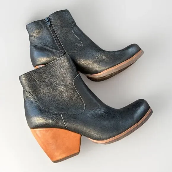 Kork-Ease Korks Women's Patrina Black Leather Bootie Size 9.5 Boots Zip - Picture 2 of 9
